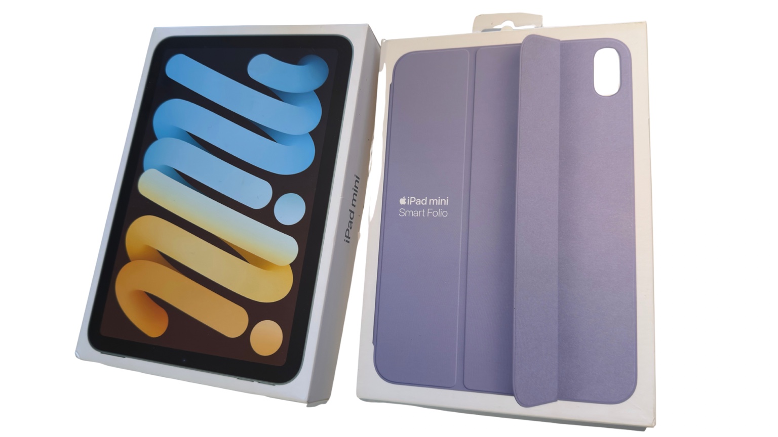 iPad mini met paars hoesje